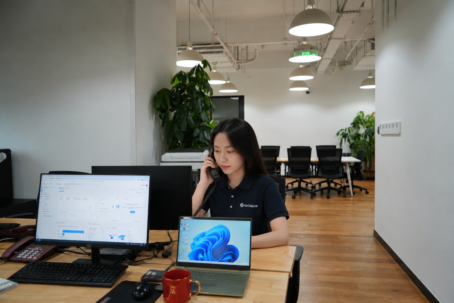 GoChipLink specialist supporting obsolescence sourcing by phone
