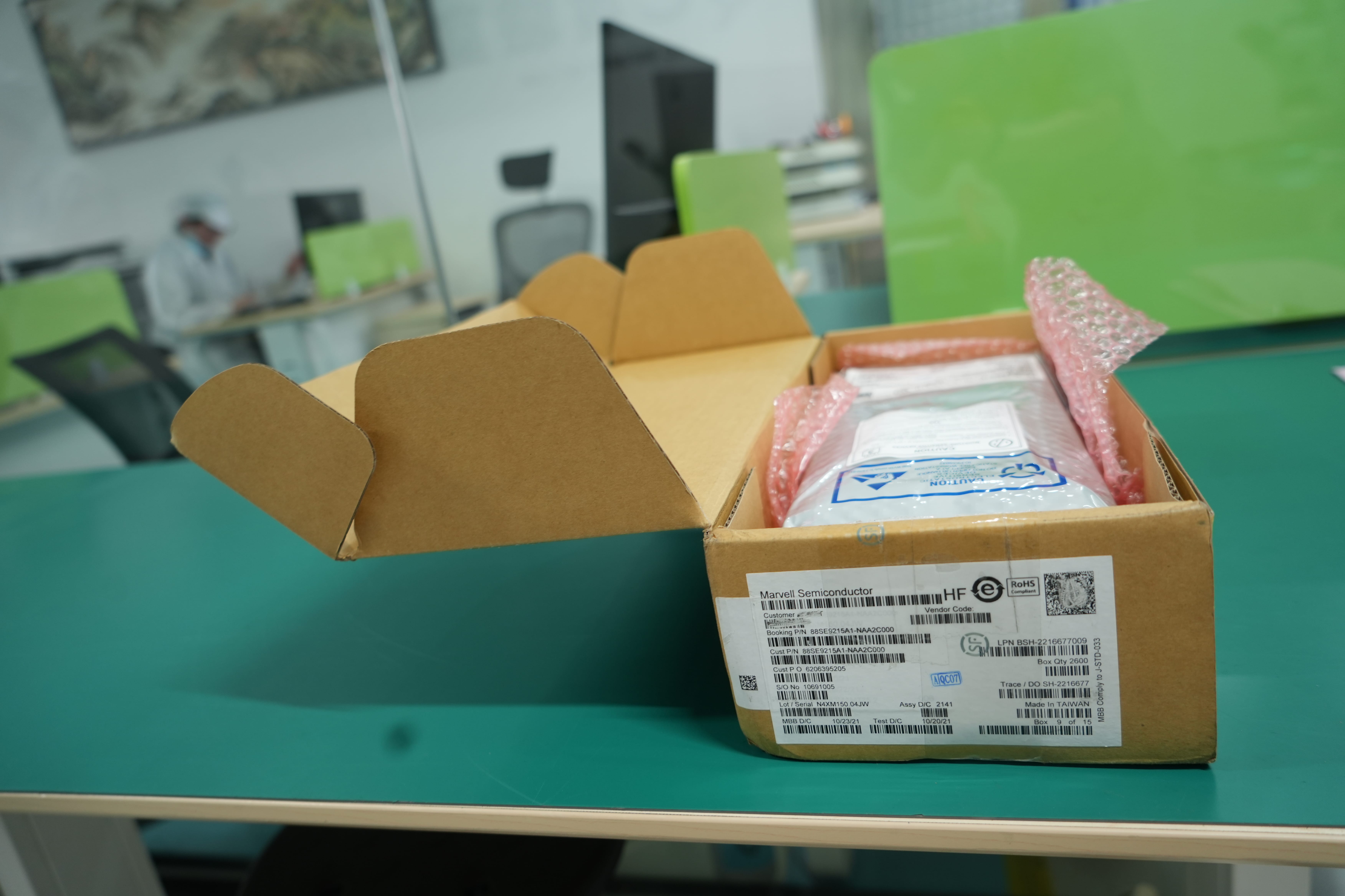Electronic components in original packaging with ESD and moisture protection